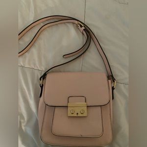 pink purse